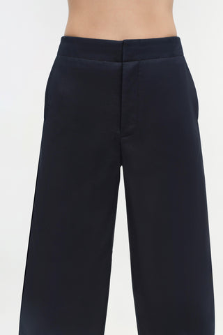 Waldon Curved Leg Pant