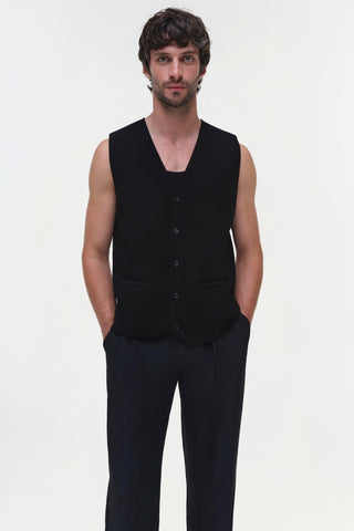 Rhys Vest