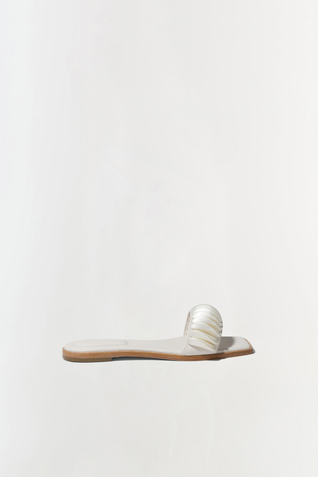 Pearlized Ripple Sandal