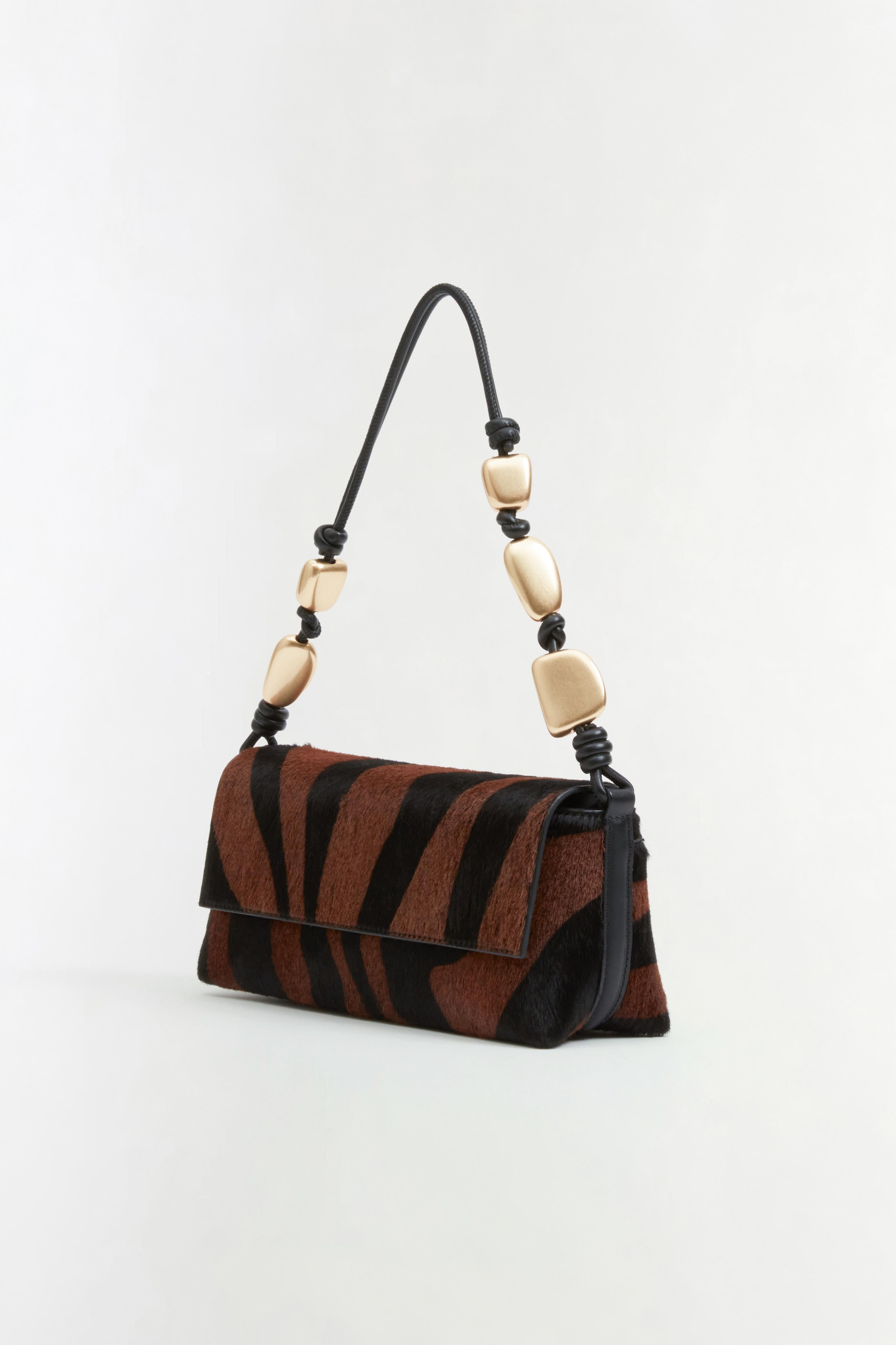 Piedra Calf Hair Shoulder Bag – SIMKHAI