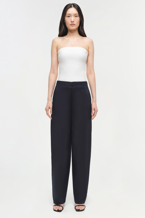 Waldon Curved Leg Pant
