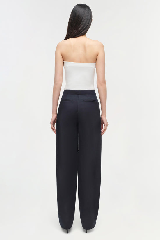 Waldon Curved Leg Pant