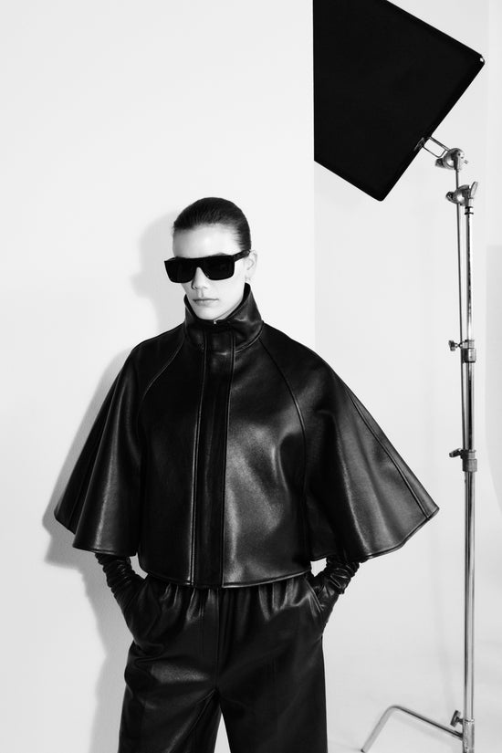 Veste cape en cuir Orvik