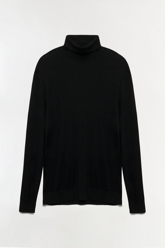 Yishai Turtleneck