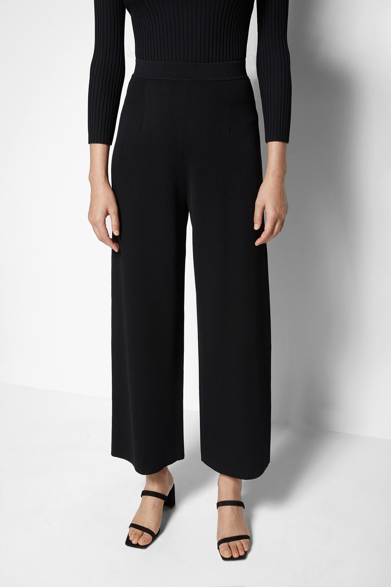 Lily Cropped Pant