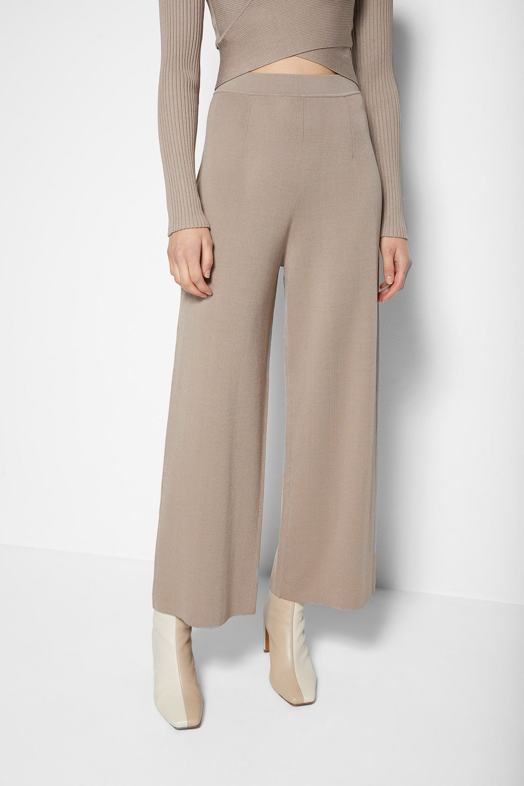 Lily Cropped Pant